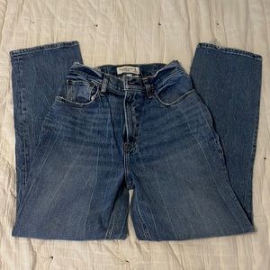 Abercrombie and Fitch - Curve Love straight jeans